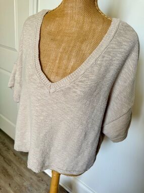 GUC By Together V-Neck Short Sleeve Sweater in Beige Sz MEDIUM